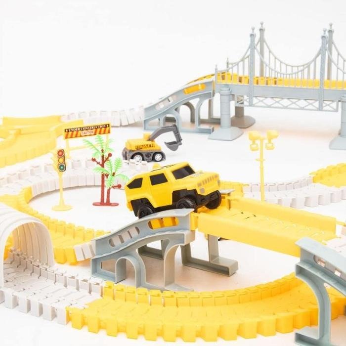 Construction Track Playset with Cars - Image 3