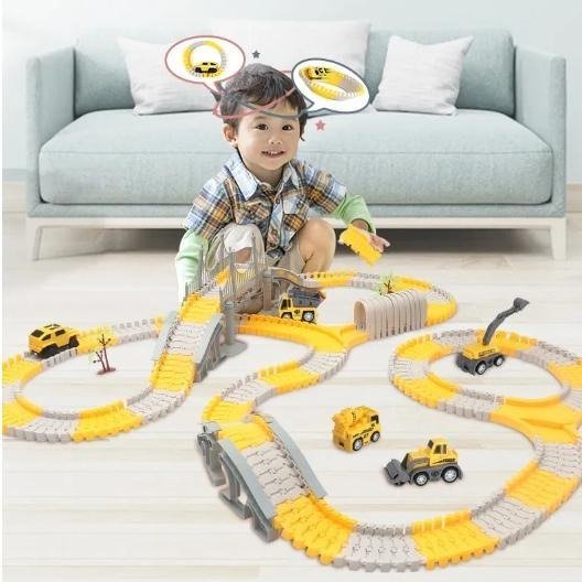 Construction Track Playset with Cars - Image 4